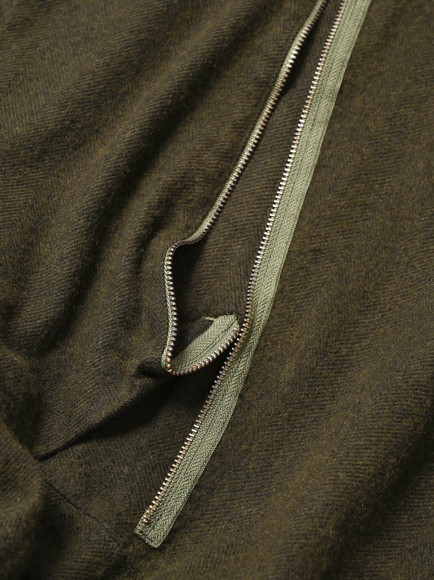 barbell object / flower vest -MOSS