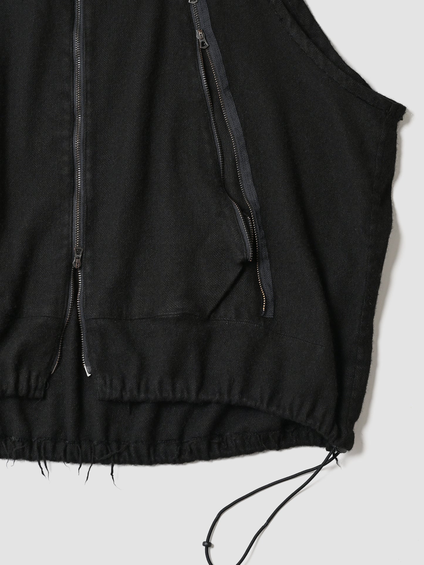 barbell object / flower vest -BLACK