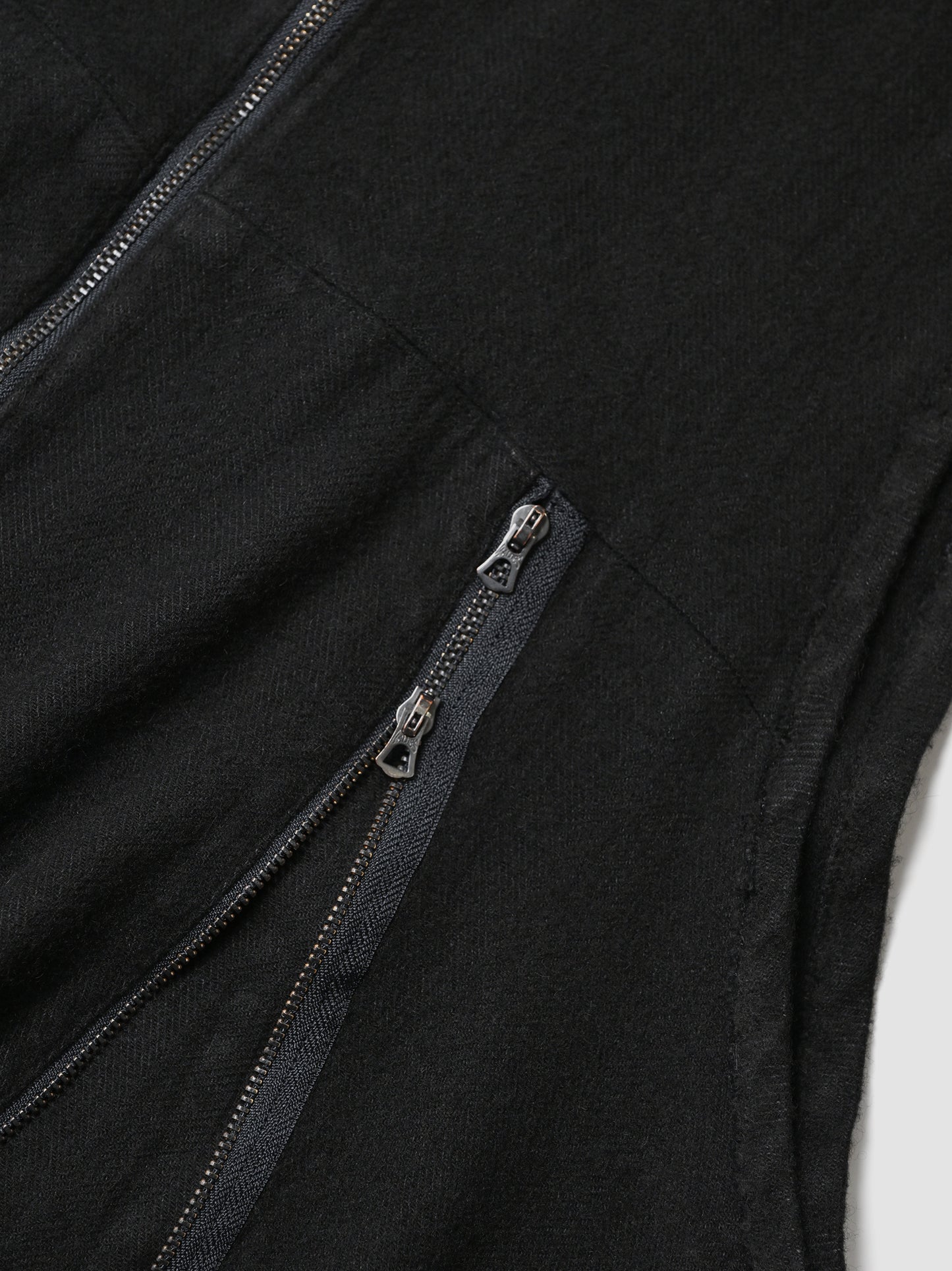 barbell object / flower vest -BLACK