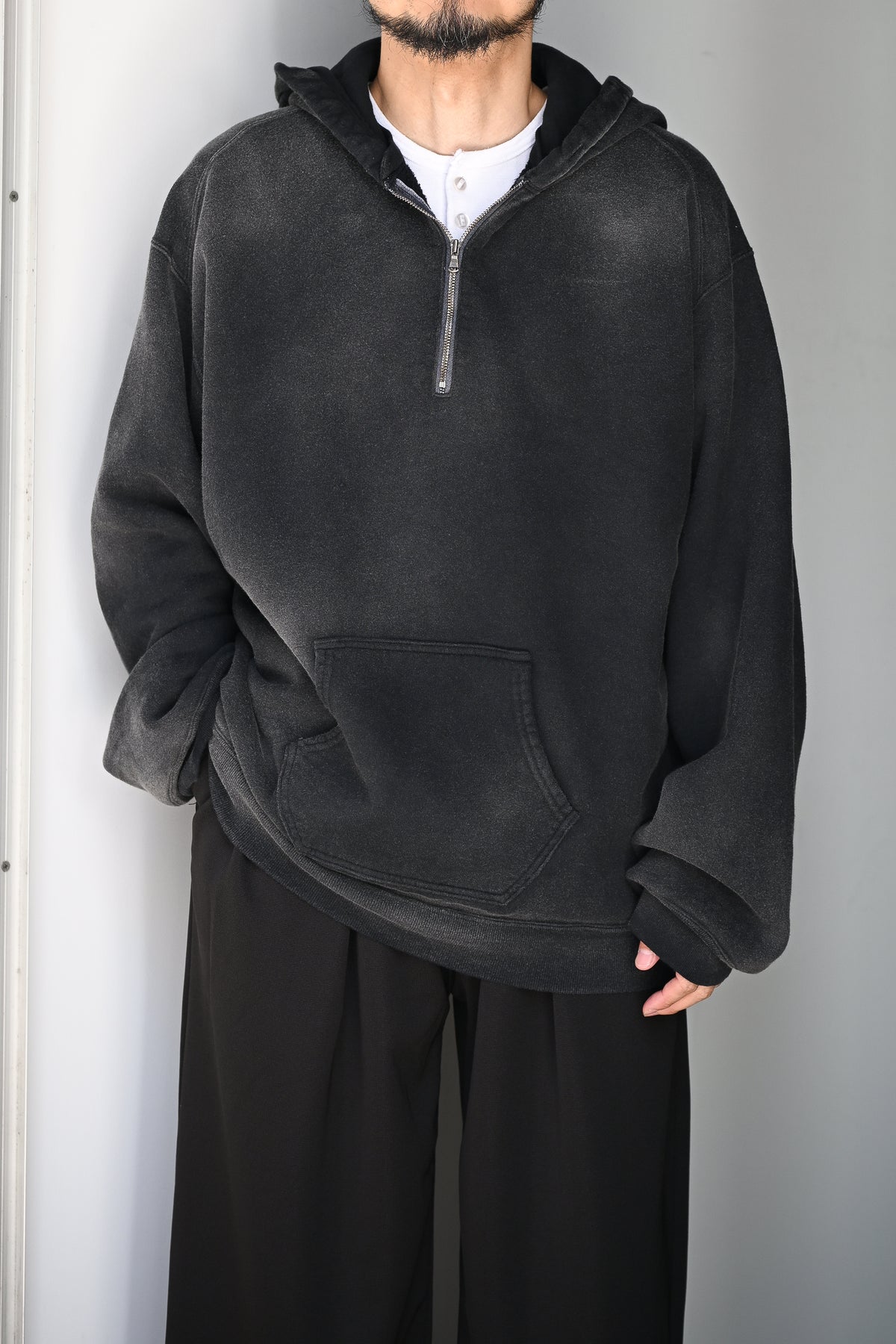 ANCELLM / FLEECE-LINED SWEAT HOODIE -BLACK