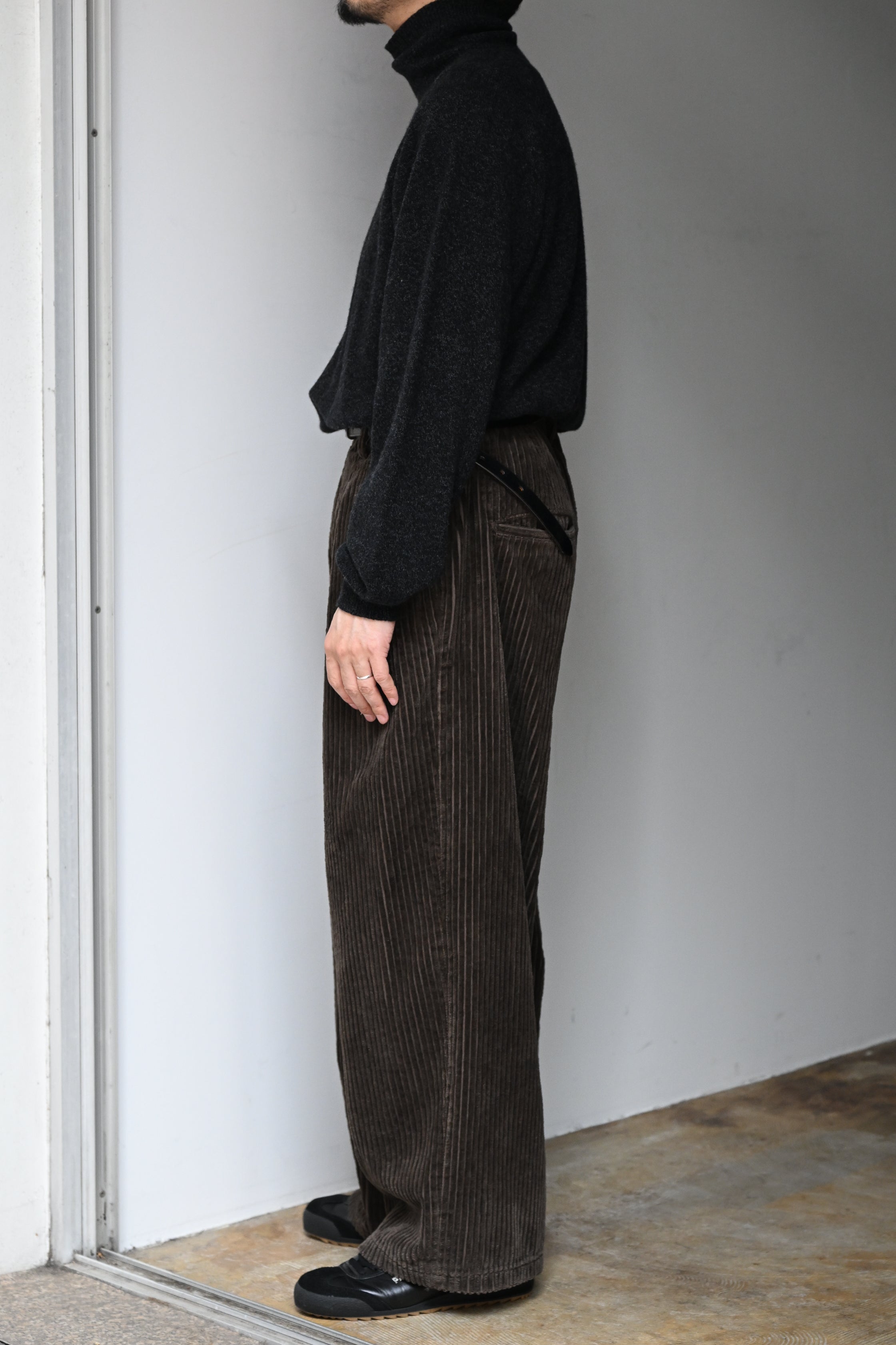 ANCELLM / CORDUROY WIDE SLACKS -BROWN
