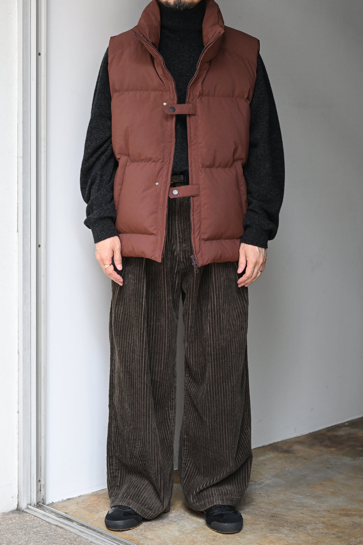 ANCELLM / DOWN VEST -MARRON