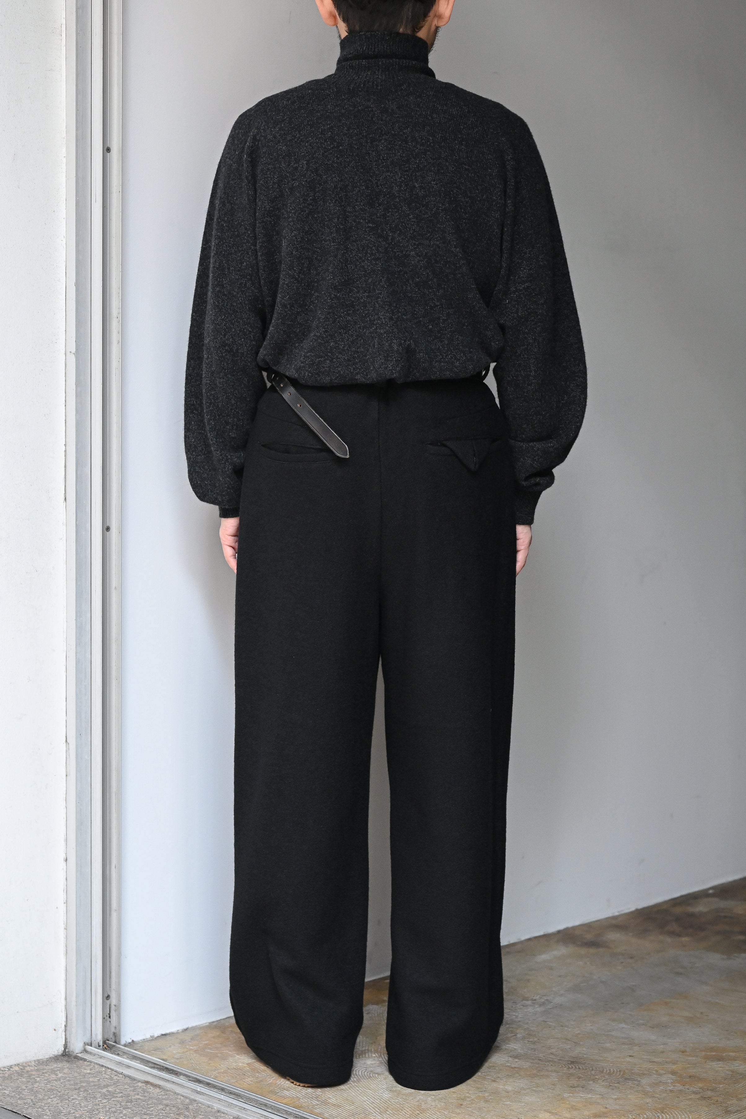 ANCELLM（アンセルム） WOOL WIDE SLACKS ANCELLM / WOOL CUT WIDE TUCK SLACKS -BLACK