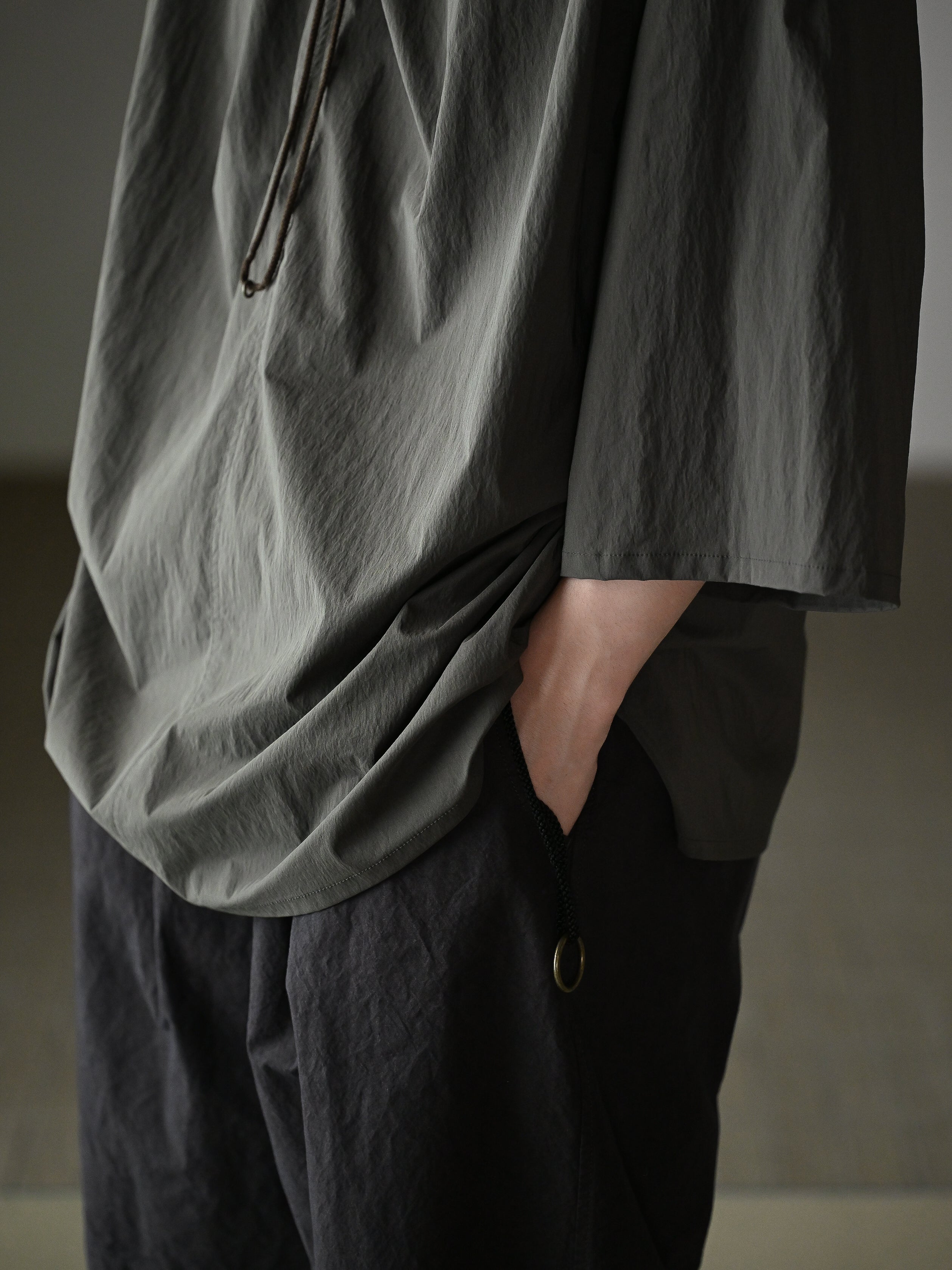 barbell object / smock ts -KHAKI