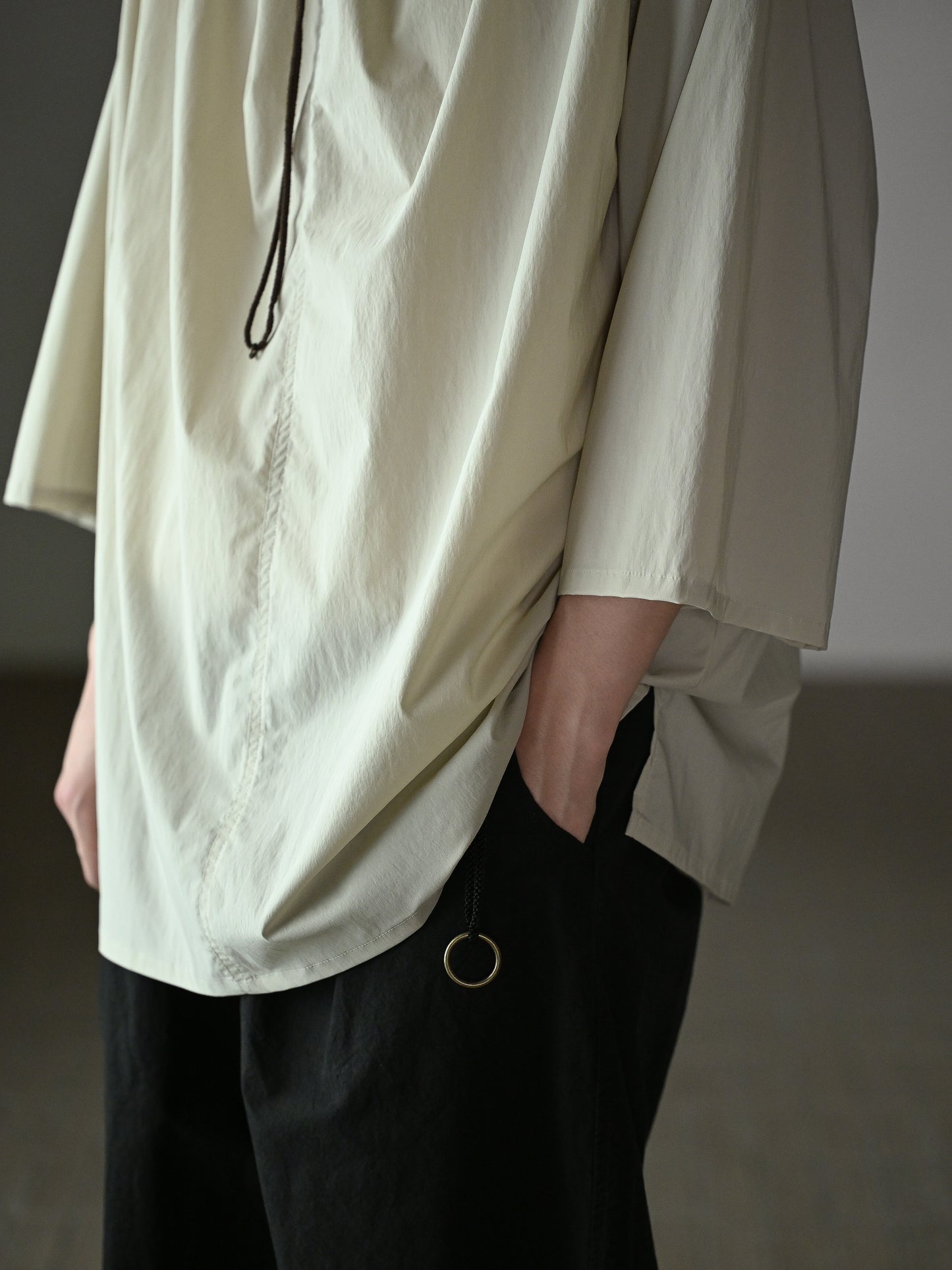 barbell object / smock ts -BEIGE