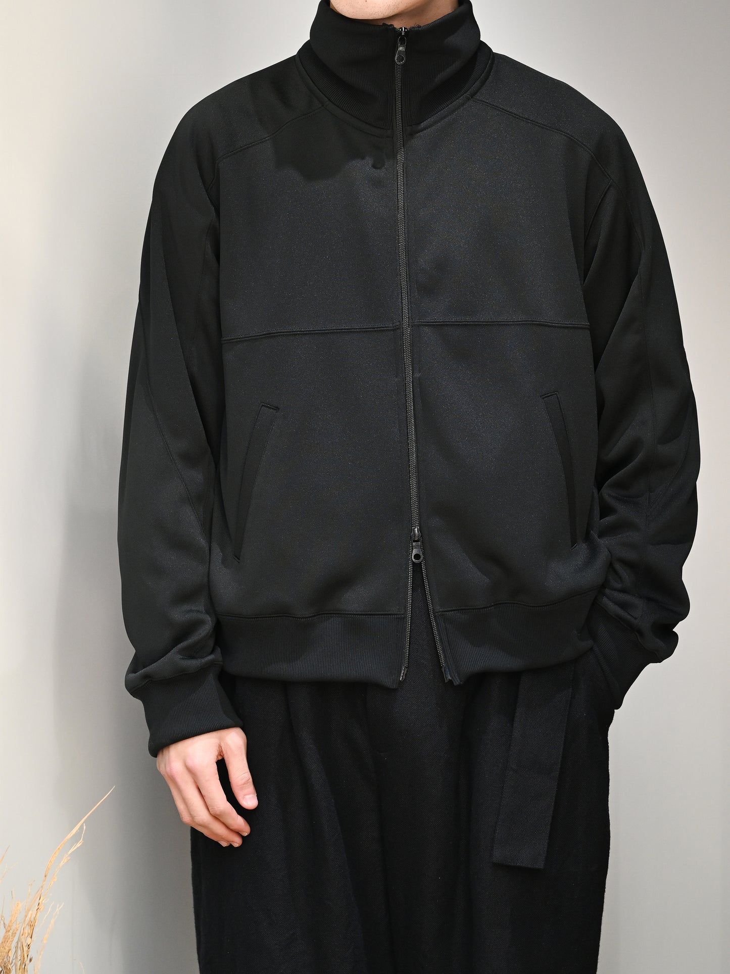 ANCELLM / DRIVERS TRACK JACKET - BLACK