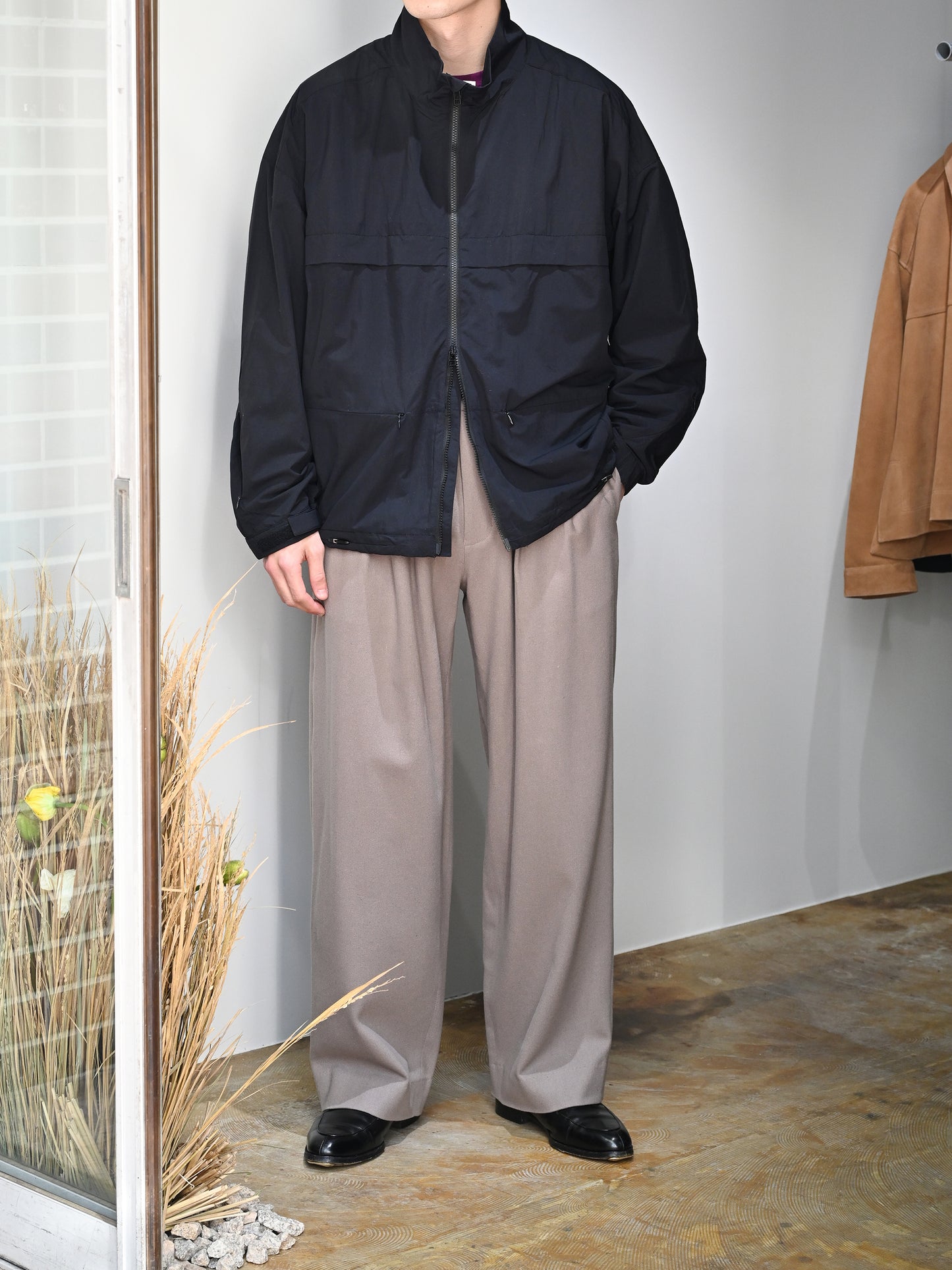 Afiit / 3TUCK WIDE EASY SLACKS