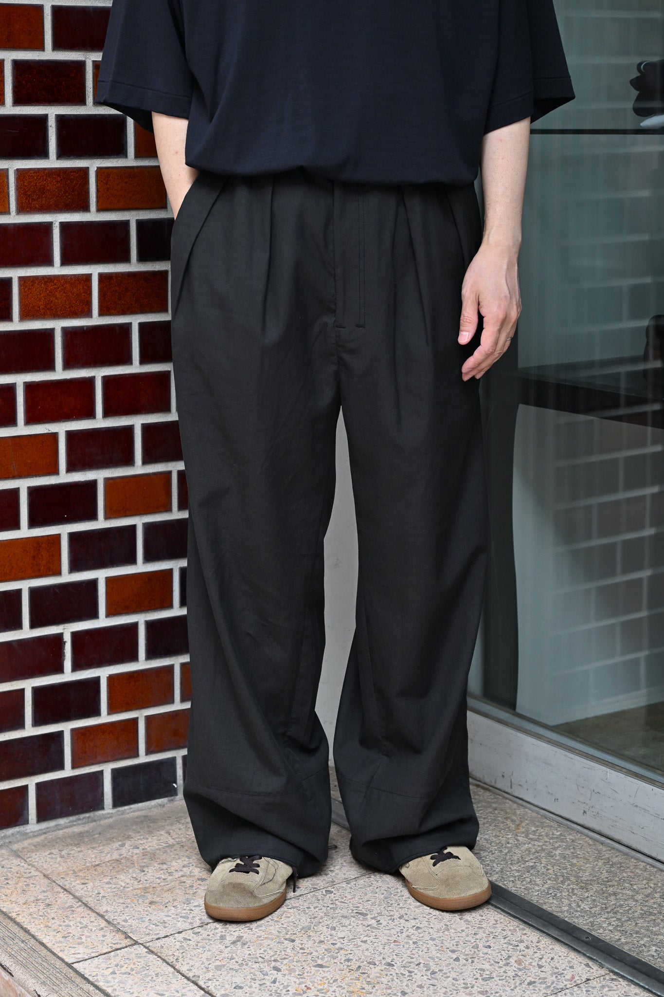 ANCELLM / L/C TUCK EASY PANTS -BLACK