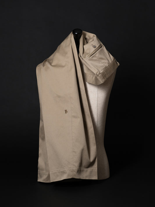 BISOWN / exclusive / B” TUCK PANTS (CHINO)