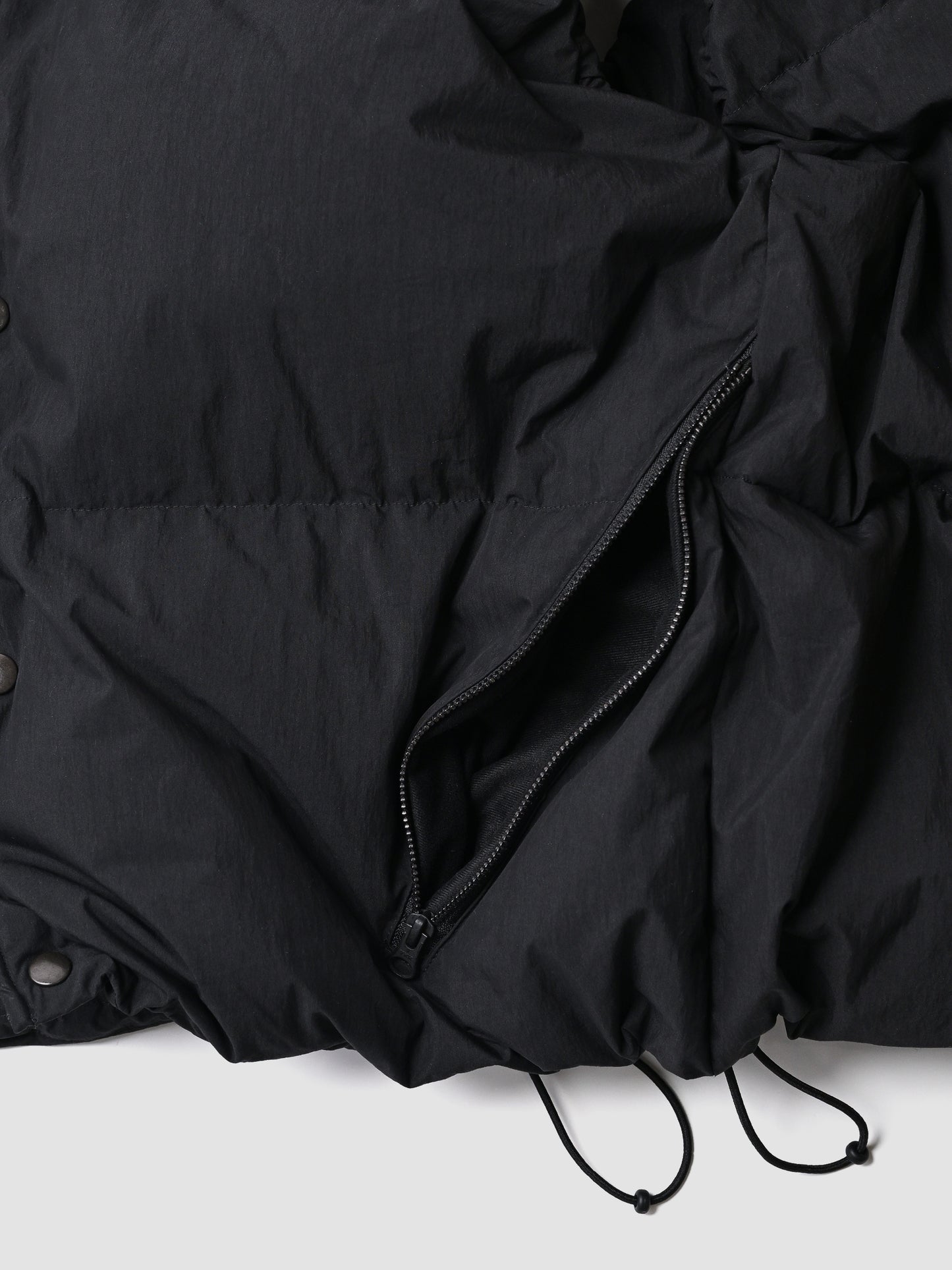 barbell object / exclusive / down vest -BLACK