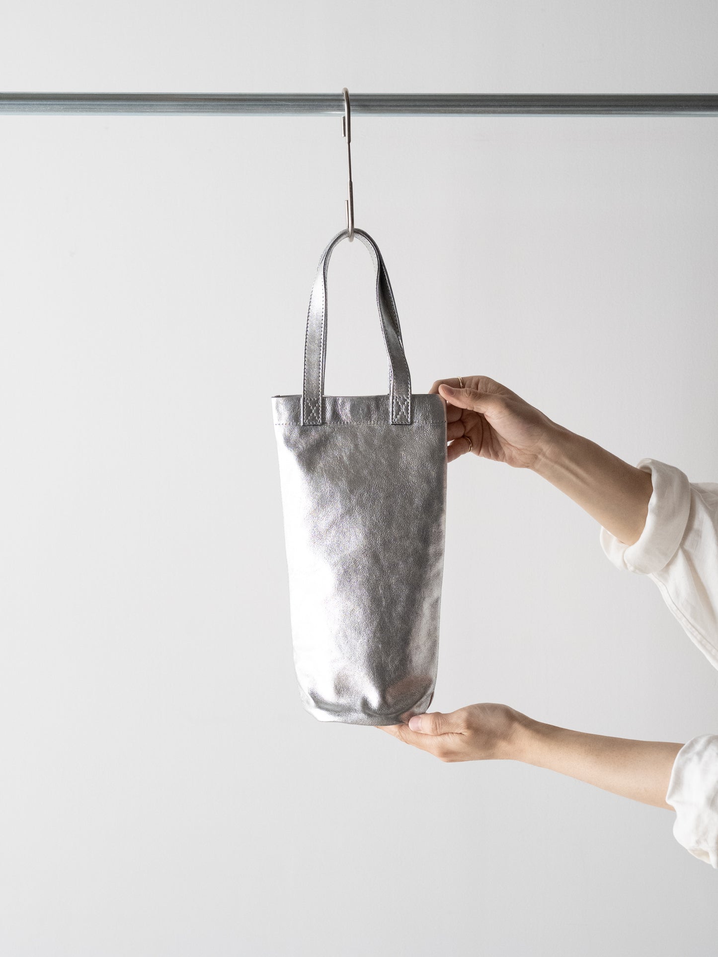 Morphée / BOTTLE BAG -SILVER