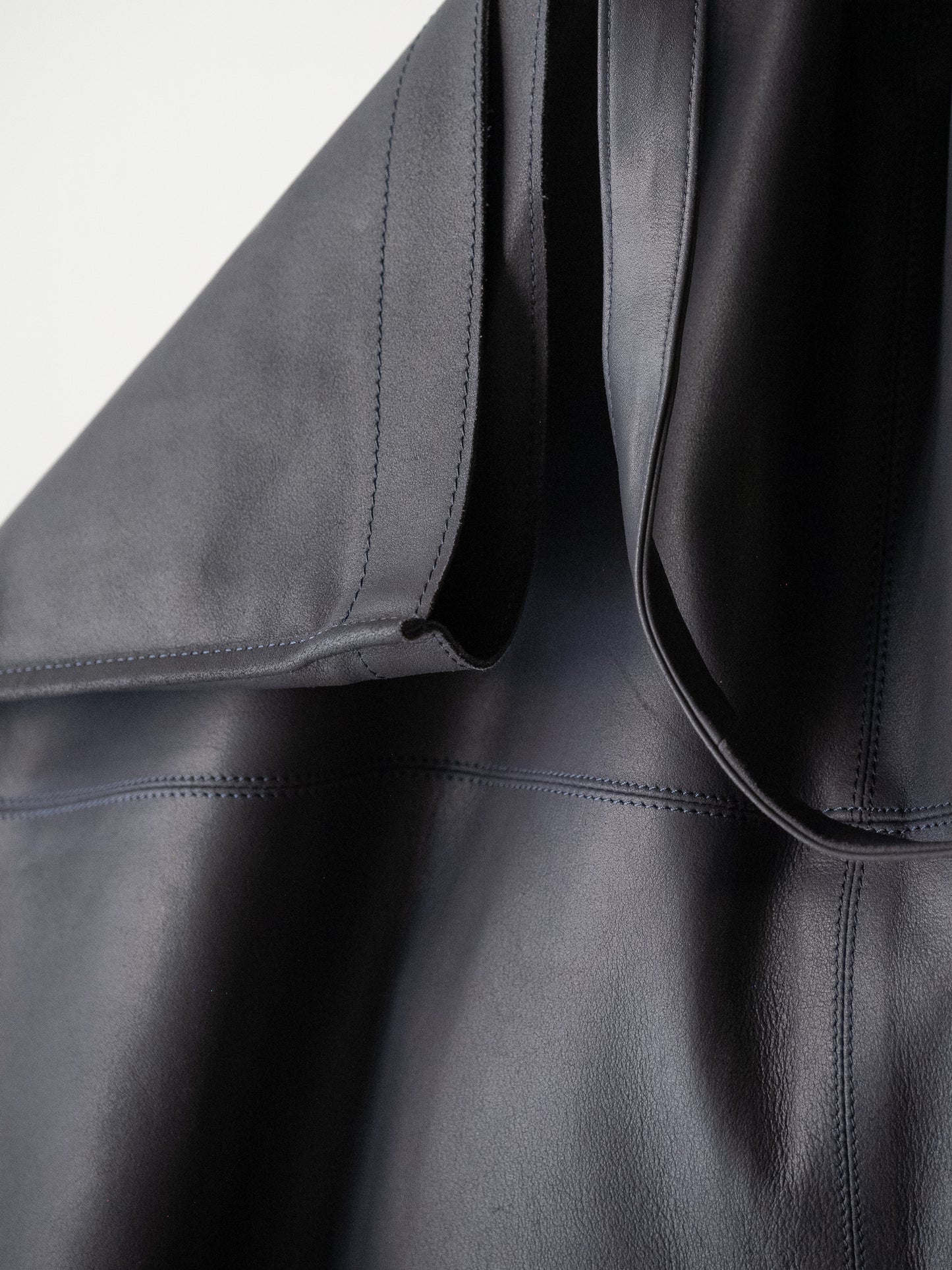 Morphée / MAGNUM TOTE Size MAG -NAVY