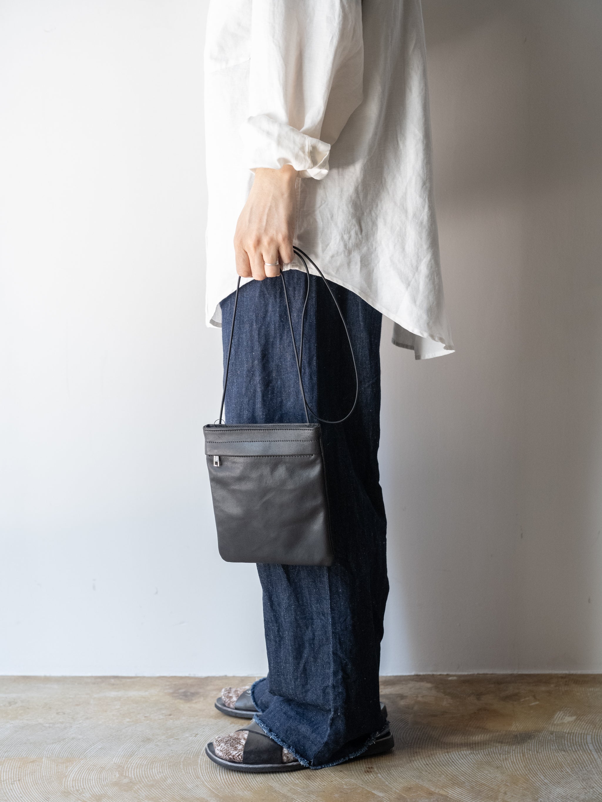 Morphée / MINI SHOULDER POUCH -BLACK – and father