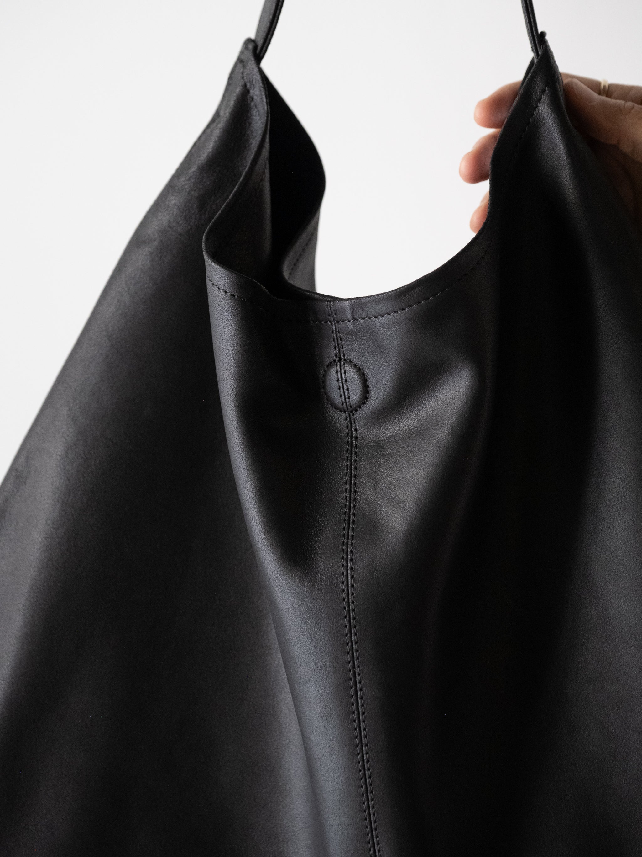 Morphée / TRIANGLE SHOULDER Size L -BLACK – and father